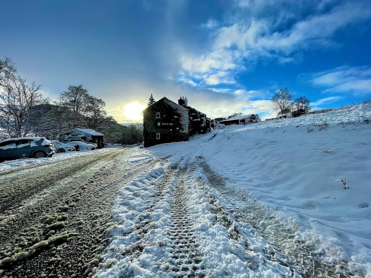 The White Lion Inn Buckden  Esterno foto