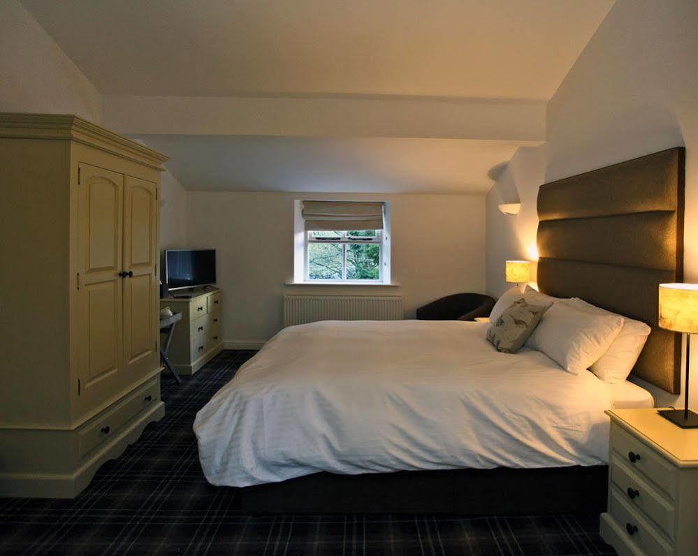 The White Lion Inn Buckden  Esterno foto